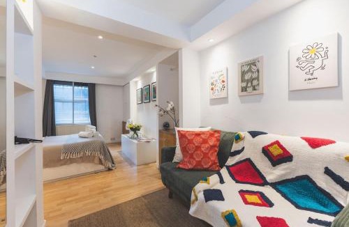Churchill Apartment | Compact & Bijou Chelsea Studio