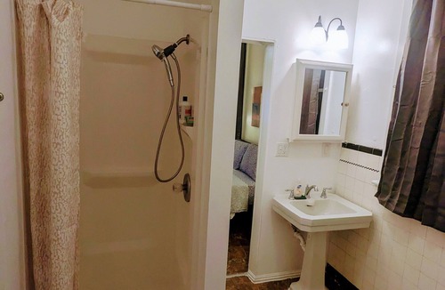 Harrisburg House | Compact Unit with private bath