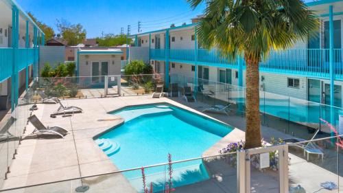 Roosevelt Apartment | Compact Urban Living in DTPH, Pool & parking