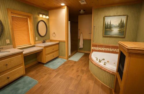 Buchanan Apartment | Compass Retreat - The Lower Suite