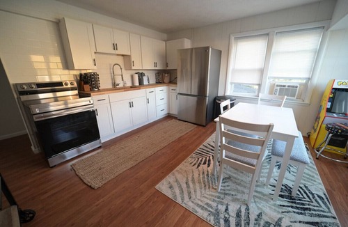 Sylvan Beach Condo | Compass Rose | Historic Oneida Lakefront Condo 4