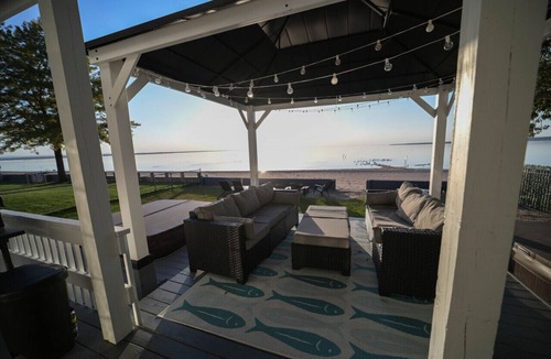 Sylvan Beach Condo | Compass Rose | Historic Oneida Lakefront Condo 4