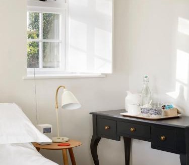 Ebbesborne Wake Hotel | Compasses Inn