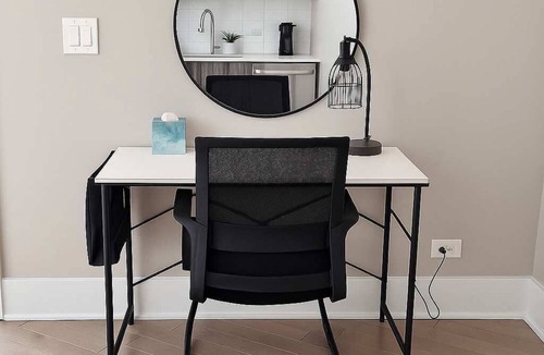 River North Apartment | Complete 1BR Home Sum