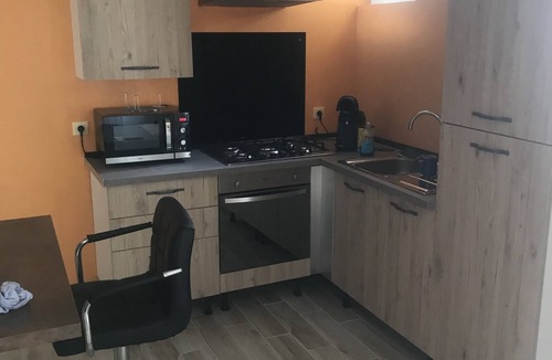 Decize Apartment | Complete apartment on theiro 6