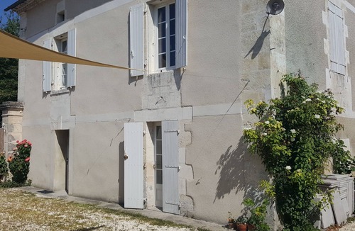 Riberac House | COMPLETE AUTHENTIC QUIET & HEALTHY HOUSE WITH PICINE 10x4m = 100% YOURS