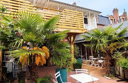 Villers-sur-Mer Cottage | Complete cottages 200m from the beach 18/20 people