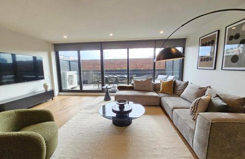 West Melbourne Apartment | Complete Host Ireland St Apartments