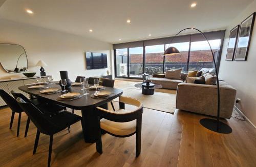 West Melbourne Apartment | Complete Host Ireland St Apartments