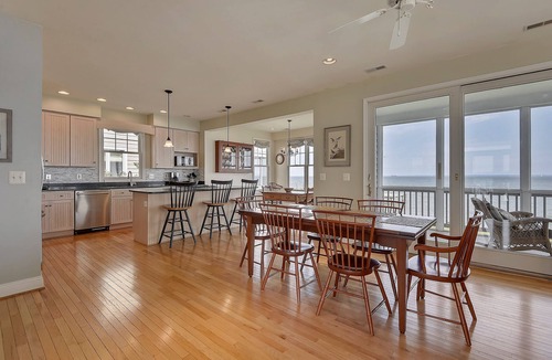 Arundel on the Bay House | Complete WATERFRONT LIVING! 5 BR in Quiet Waterfront Community