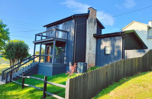 Daniels Hill House | Completely remodled Victorian era home downtown Lynchburg VAn