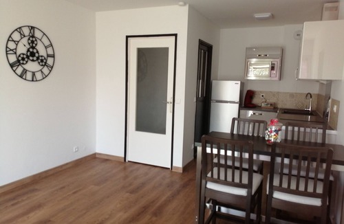 Dammarie Les Lys Apartment | Completely renovated apartment