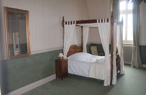 Bourg-dIre Other | Completely renovated 18-room Louis XIII-style chateau (sleeps 38)