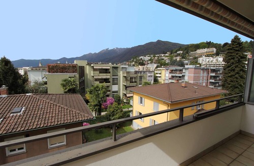 Ascona Apartment | Completely renovated apartment on the top floor with a view and indoor pool