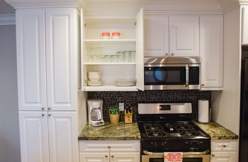 Townsite House | Completely Renovated Family Friendly Bungalow!