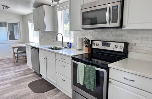 Hyrum House | Completely Renovated Home w/AC, Fire Pit, & More!n