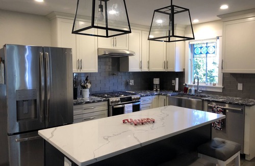 Oak Bluffs Cottage | Completely renovated, air conditioned cottage close to the beach. Dog friendly.