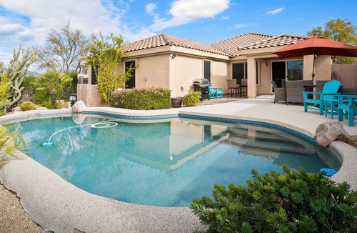 Legend Trail House | Completely Renovated 1 Level Home - 3BR / 2BA /Pool