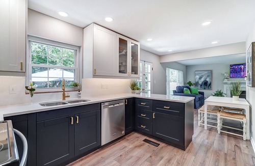 Kettering House | Completely updated home! -Close to hospitals, UD, Wright Patt Air Force Base.