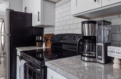Grosse Pointe House | Completely Renovated GP Oasis