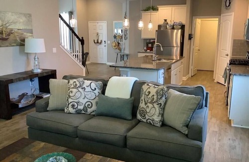 Austin House | Completly Furnished SeaHome in South Austin