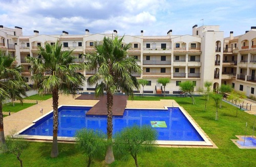 Miami Platja Apartment | COMPLEX OF APARTMENTS WITH DIRECT ACCESS TO THE BEACH