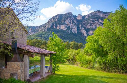 Capolat House | Complex Rural Can Caubet