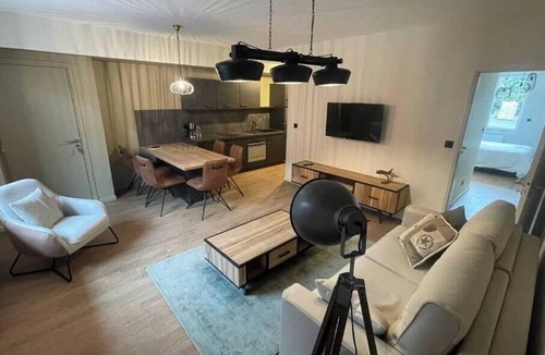 Niergnies Apartment | Complexe Béaltitude - 16 pers