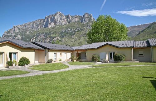 Les Cabannes Resort | Complexe des Oustalous