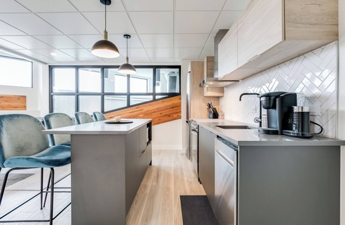 Laval House | Complexe La Voûte