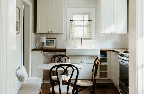 Covington House | Complimentary Golf Cart - .9 Miles From Square - Hot Tub