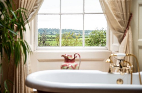 Cross House | Compton House