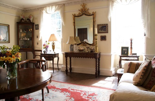 Cross House | Compton House