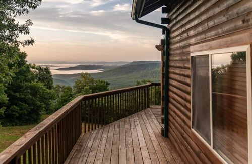 Ponca Condo | Compton Mountain Cabin w/Big Mountain Views