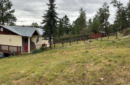Ruidoso Cottage | COMY, COZY COTTAGE! HOT TUB ! PETS BY APPROVAL. nTIME TO BOOK FOR SUMMER!