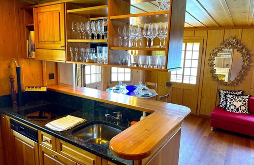 Sigriswil Ski Chalet | Concierge, Boat House Scenic Views by SwissHut