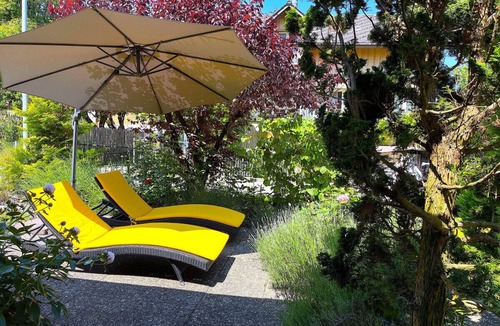 Darligen Apartment | Concierge, Lake Thun/Alps Scenic Views by SwissHut