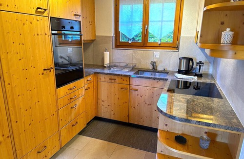 Goldiwil Apartment | Concierge, Scenic Views, Long Stay by SwissHut