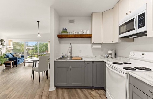 Orange Prairie Apartment | Concord C1 · Slice of the Good Life: Concord C1