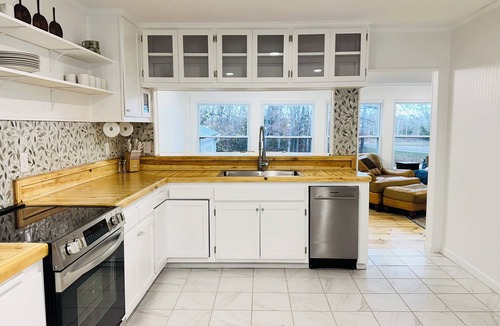 St. James House | Concord Cottage