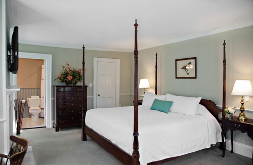 Concord Hotel | Concord's Colonial Inn