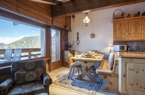 Verbier Cottage | Concorde 537 - a self catered that sleeps 4 guests in 2 bedrooms