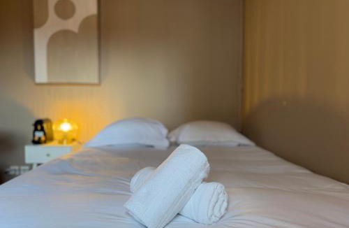 Carnot - Gailleton Apartment | Conde - Hyper Centre - Studio