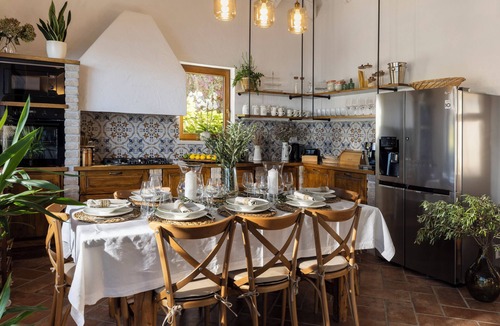 Molunat Villa | Condé Nast Traveler Approved: Luxury Villa with Infinity Pool & Beach