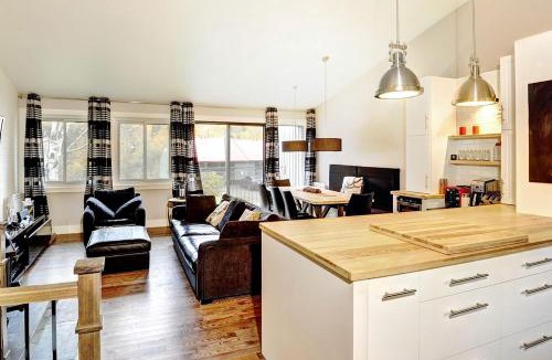 Stoneham Apartment | Condo 09 Chemin des Abruzzes by Les Chalets Alpins
