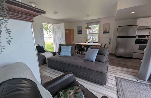 Ste Anne de Beaupre Apartment | Condo 1 - Waterfront with SPA, Fireplace & Barbecue