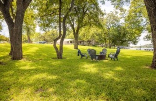 Burnet Condo | Condo 15, Beautiful Lake View
