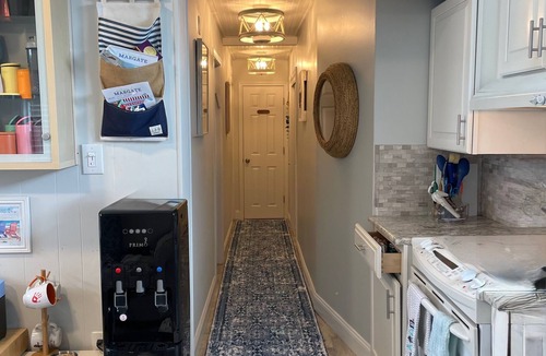 Margate City Condo | CONDO 2 BEDRM, EXPANSIVE PRIVATE DECK! WALKABLE to all HOT SPOTS w/POOL