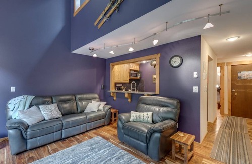 Glacier Condo | Condo ∙ 2 bedrooms ∙ 4 guests