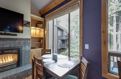 Glacier Condo | Condo ∙ 2 bedrooms ∙ 4 guests